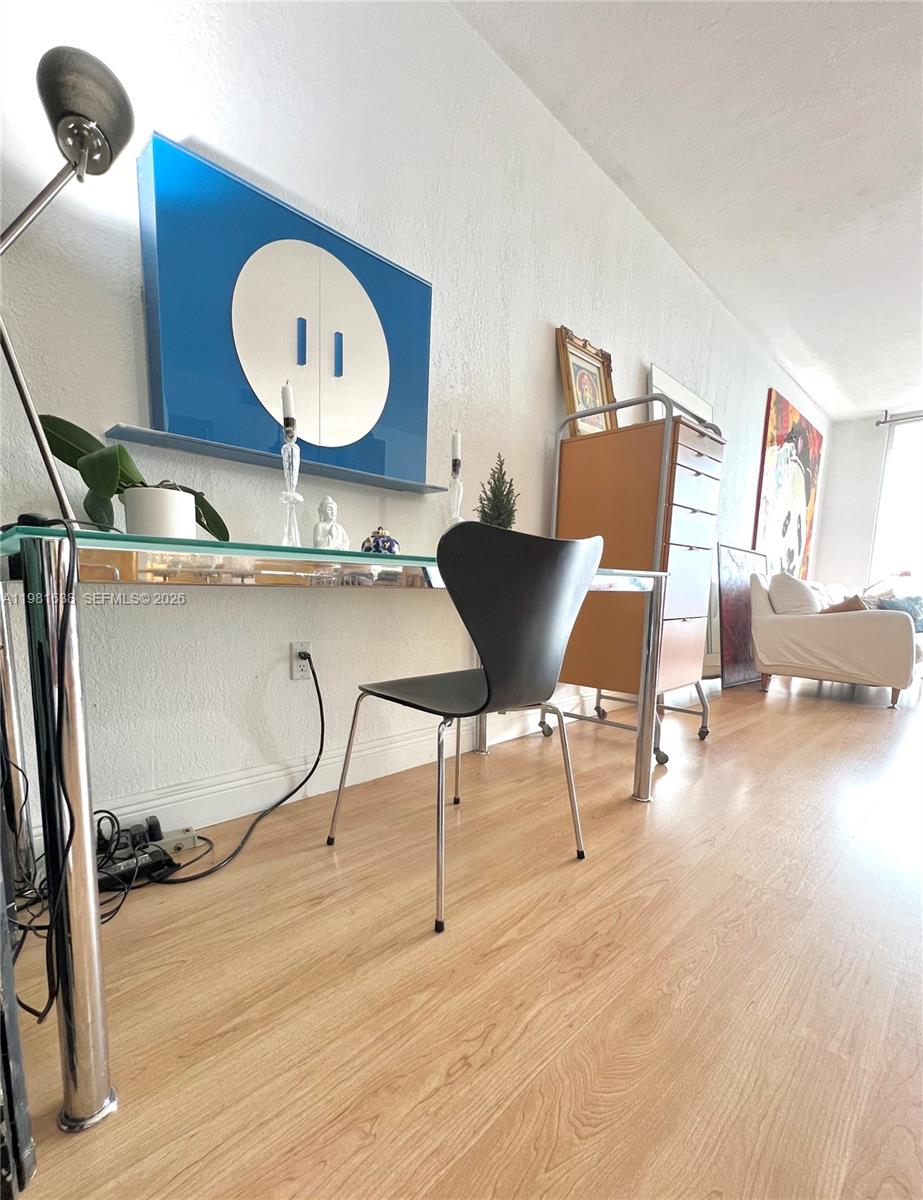 10350 W Bay Hbr Dr #7N Bay Harbor Islands, FL 33154