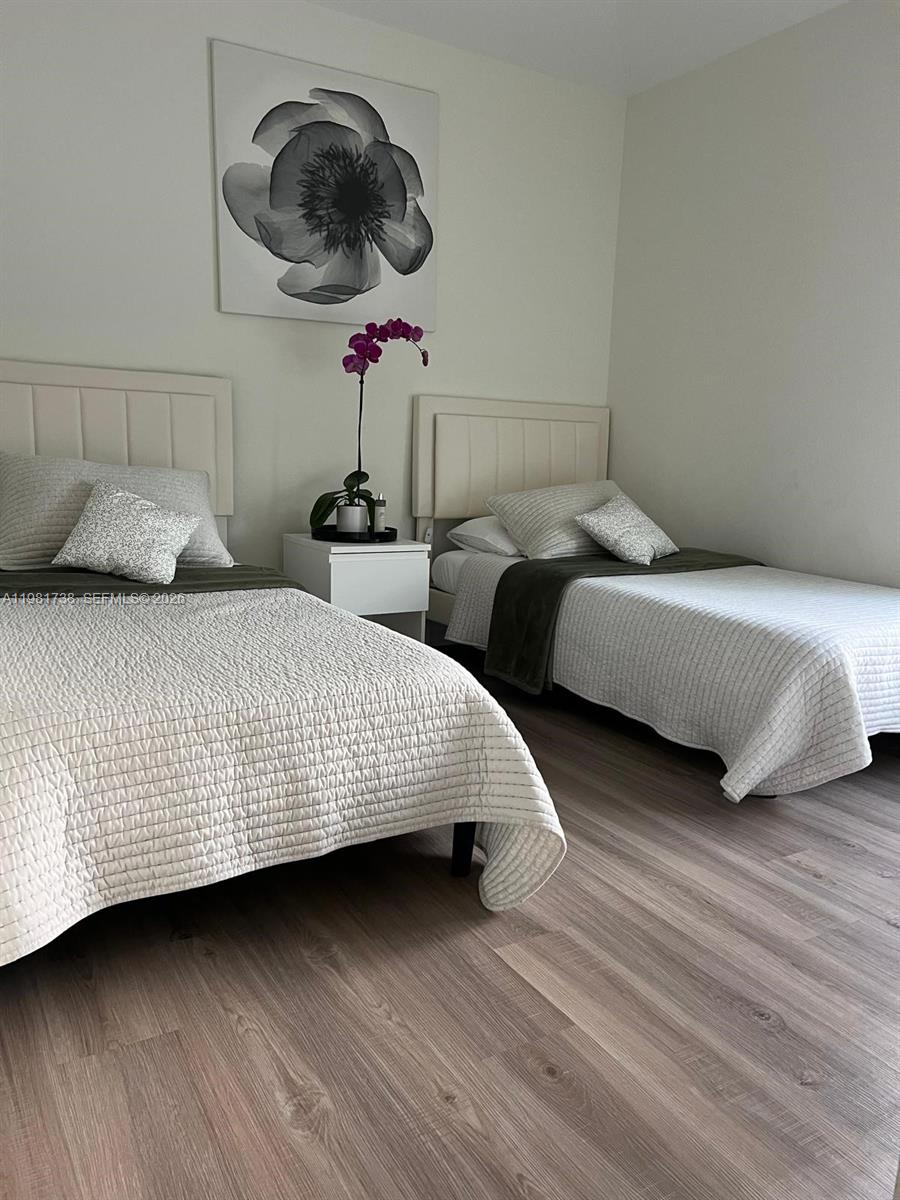 Undisclosed Address Cape Coral, FL 33993