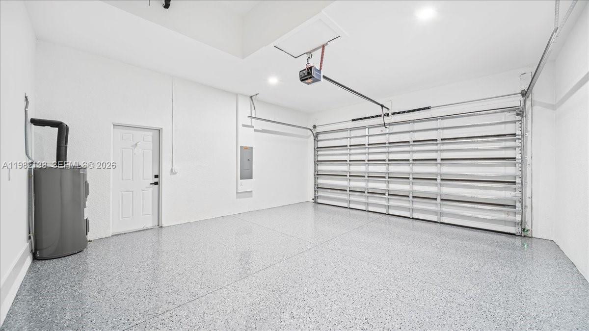 2220 NE 9th Pl Cape Coral, FL 33909