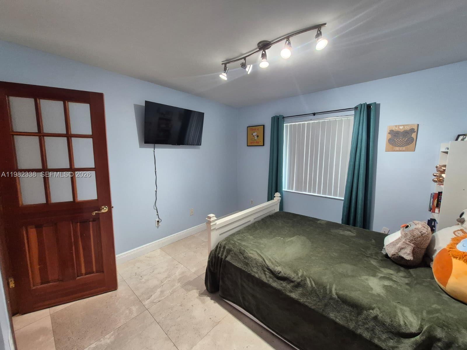 14530 SW 110th St Miami, FL 33186