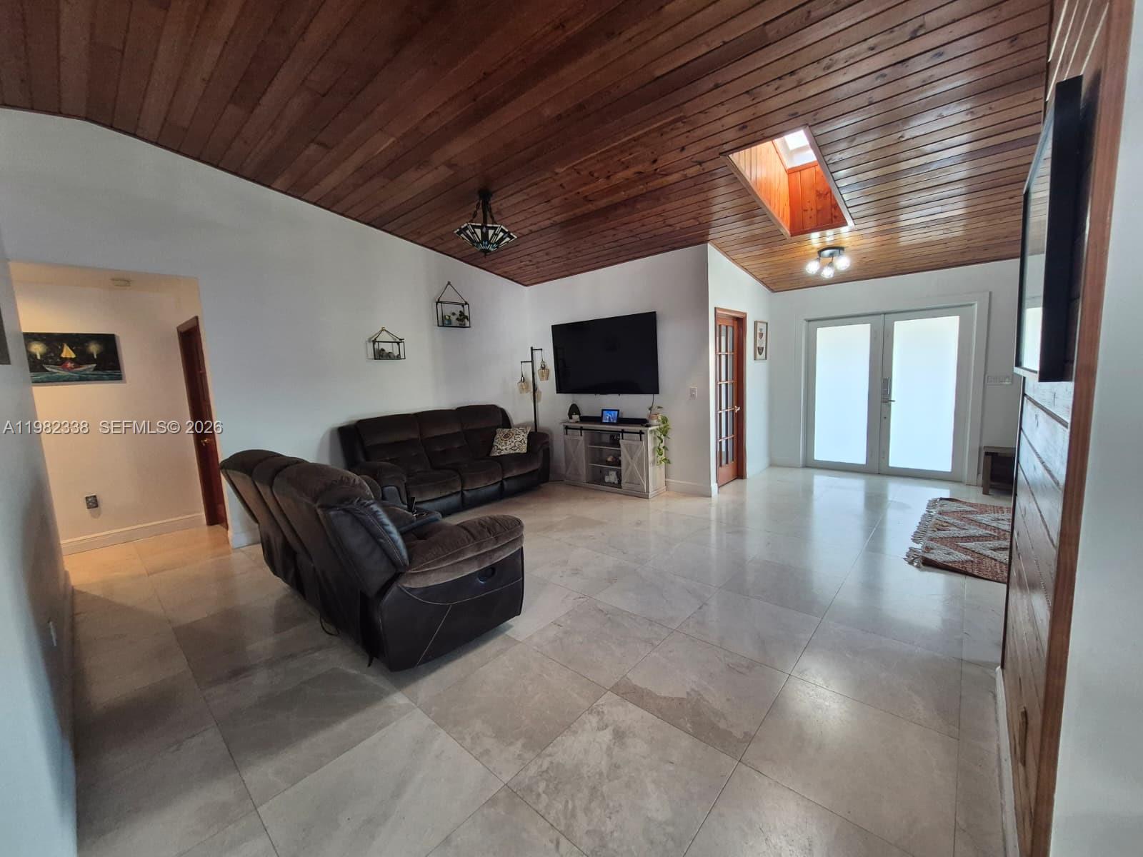 14530 SW 110th St Miami, FL 33186