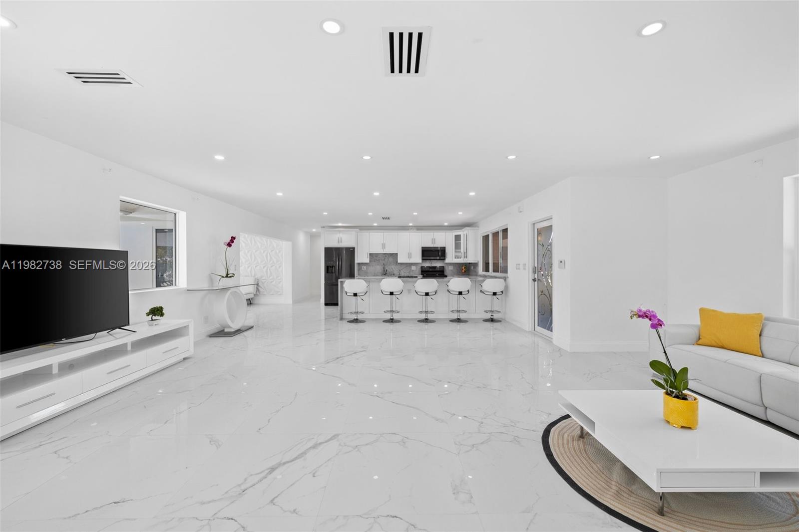 2816 NE 35th St Fort Lauderdale, FL 33306