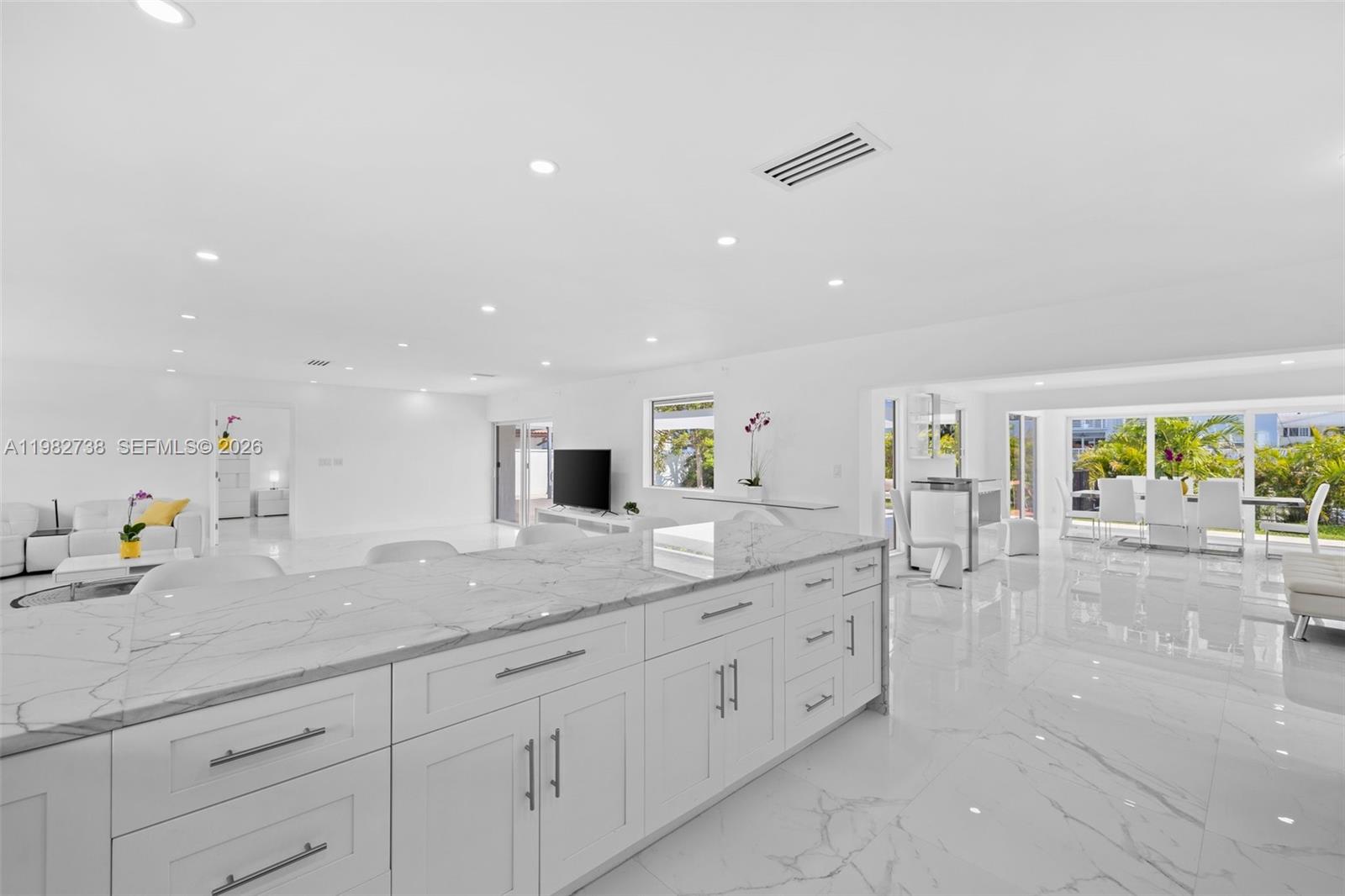 2816 NE 35th St Fort Lauderdale, FL 33306