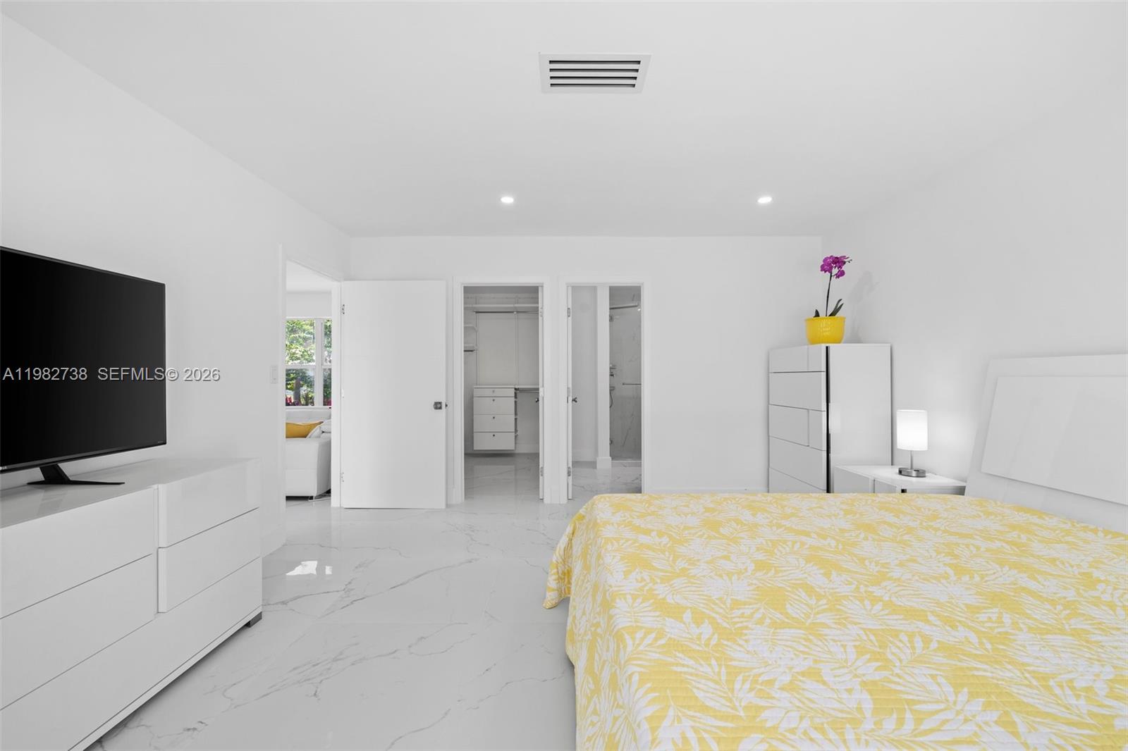 2816 NE 35th St Fort Lauderdale, FL 33306