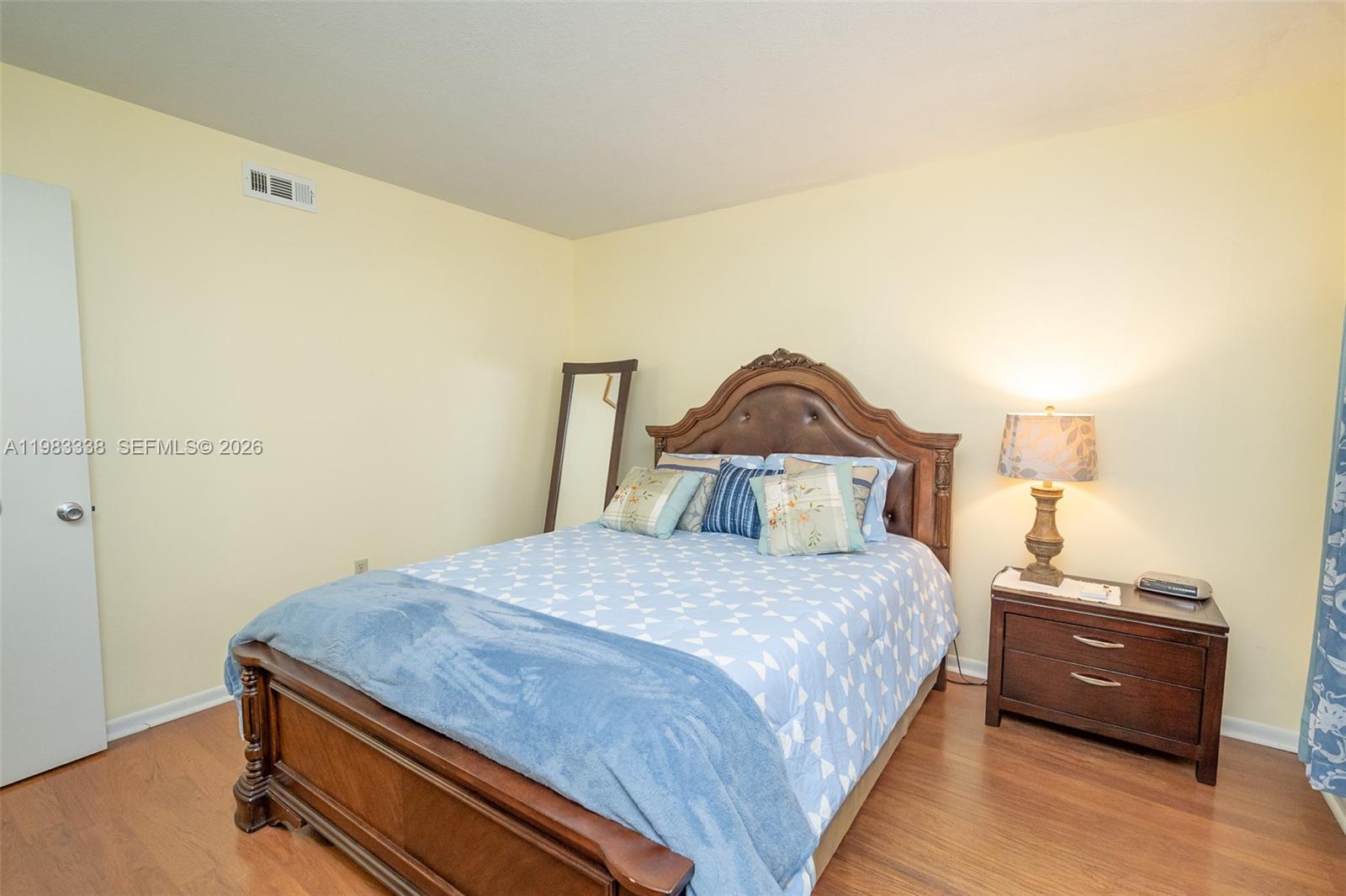 1000 Colony Pt Cir #203 Pembroke Pines, FL 33026