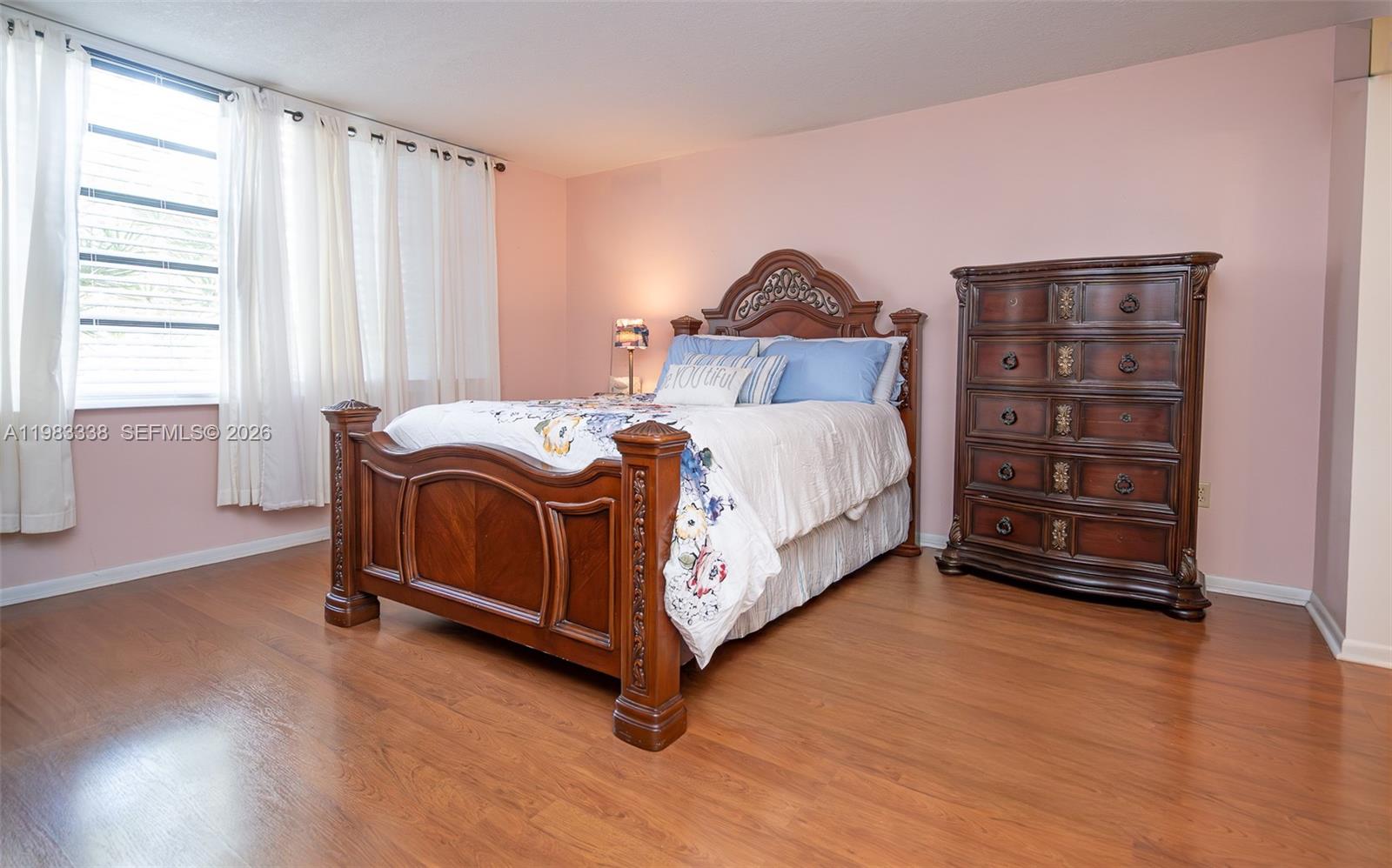 1000 Colony Pt Cir #203 Pembroke Pines, FL 33026