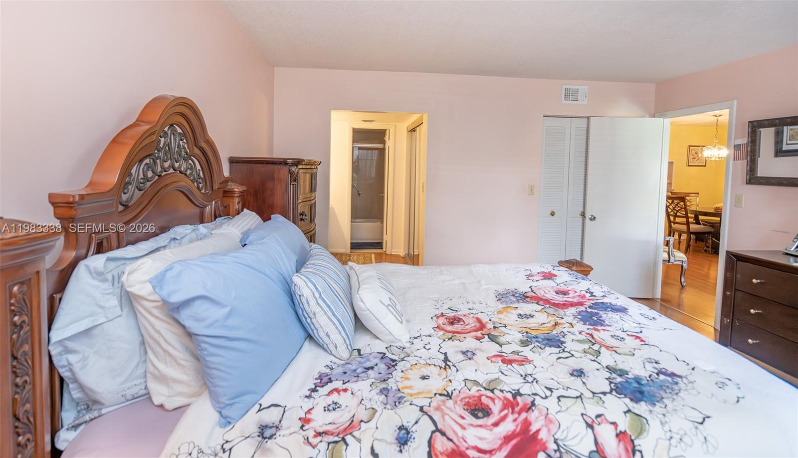 1000 Colony Pt Cir #203 Pembroke Pines, FL 33026