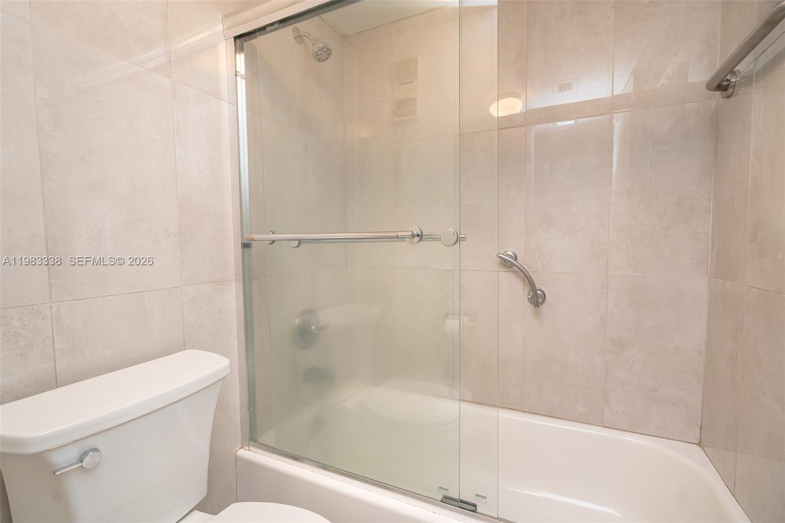 1000 Colony Pt Cir #203 Pembroke Pines, FL 33026