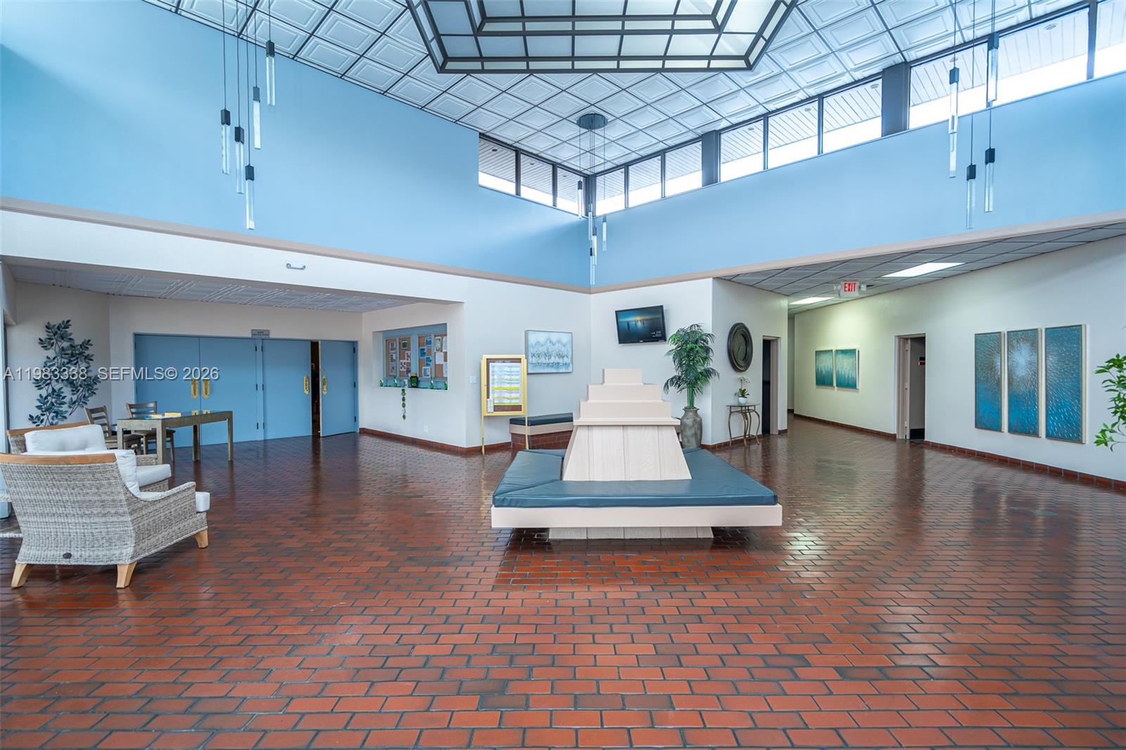 1000 Colony Pt Cir #203 Pembroke Pines, FL 33026