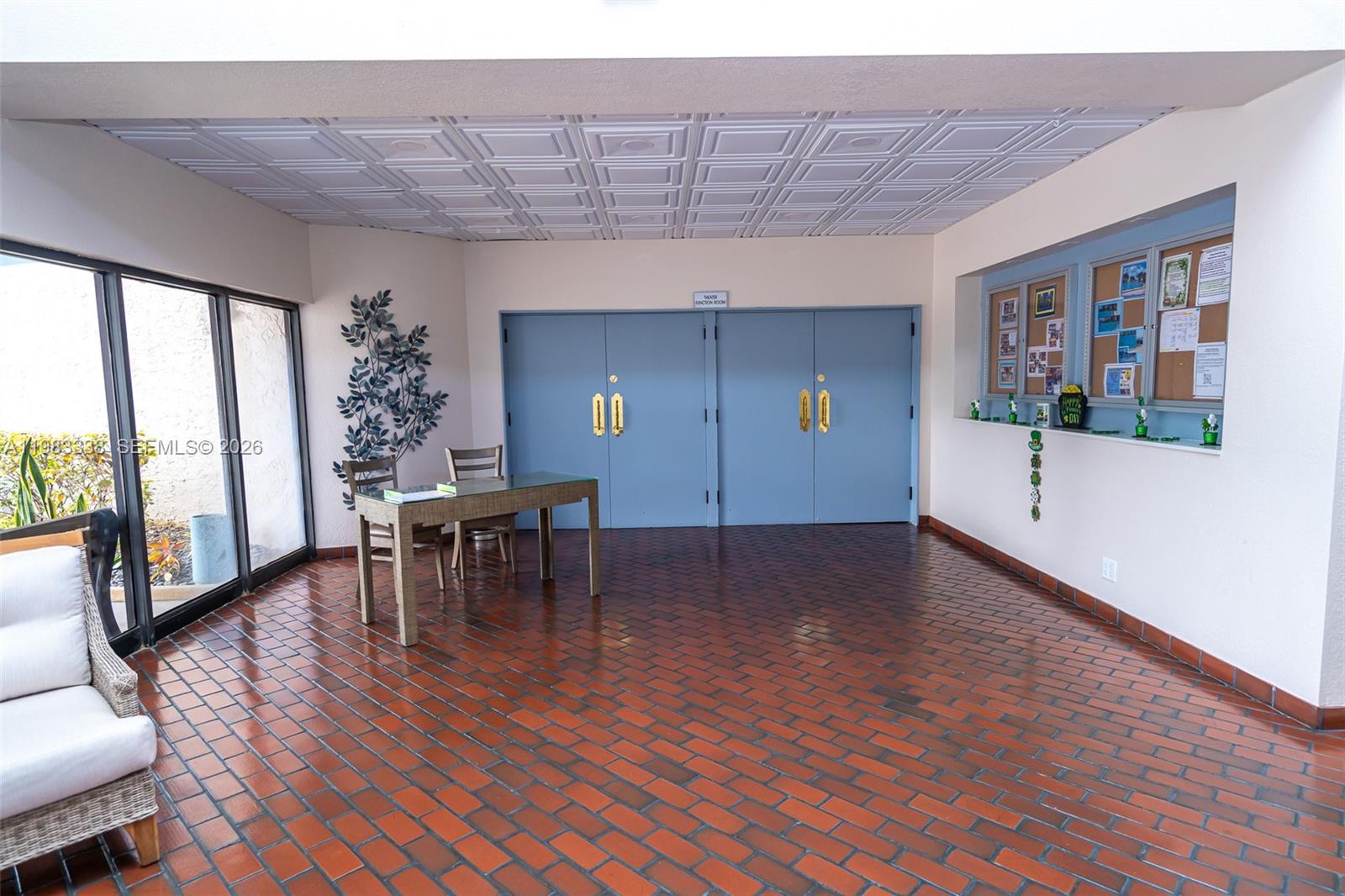 1000 Colony Pt Cir #203 Pembroke Pines, FL 33026