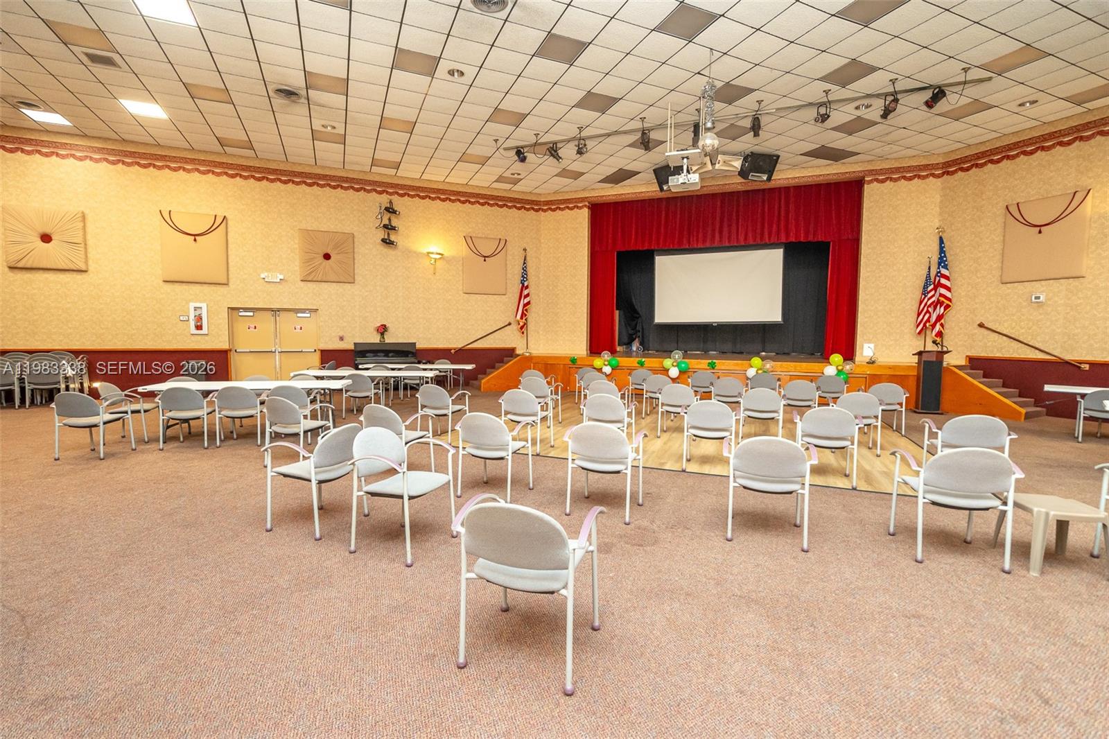 1000 Colony Pt Cir #203 Pembroke Pines, FL 33026