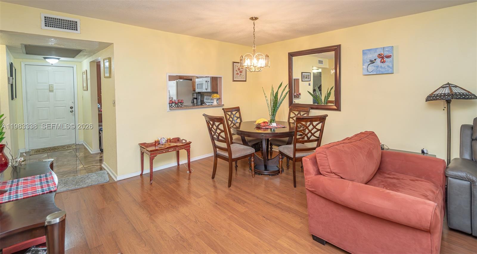 1000 Colony Pt Cir #203 Pembroke Pines, FL 33026