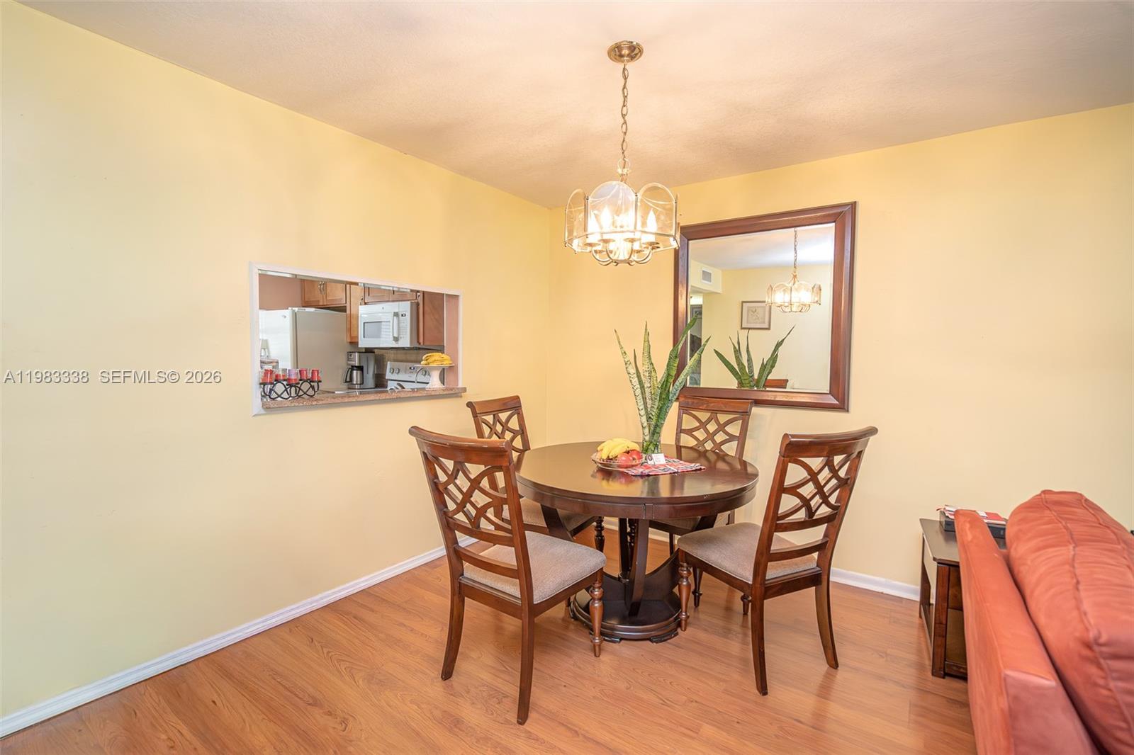 1000 Colony Pt Cir #203 Pembroke Pines, FL 33026