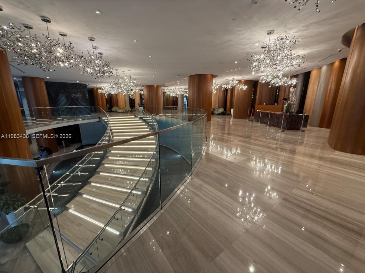 488 NE 18th St #3300