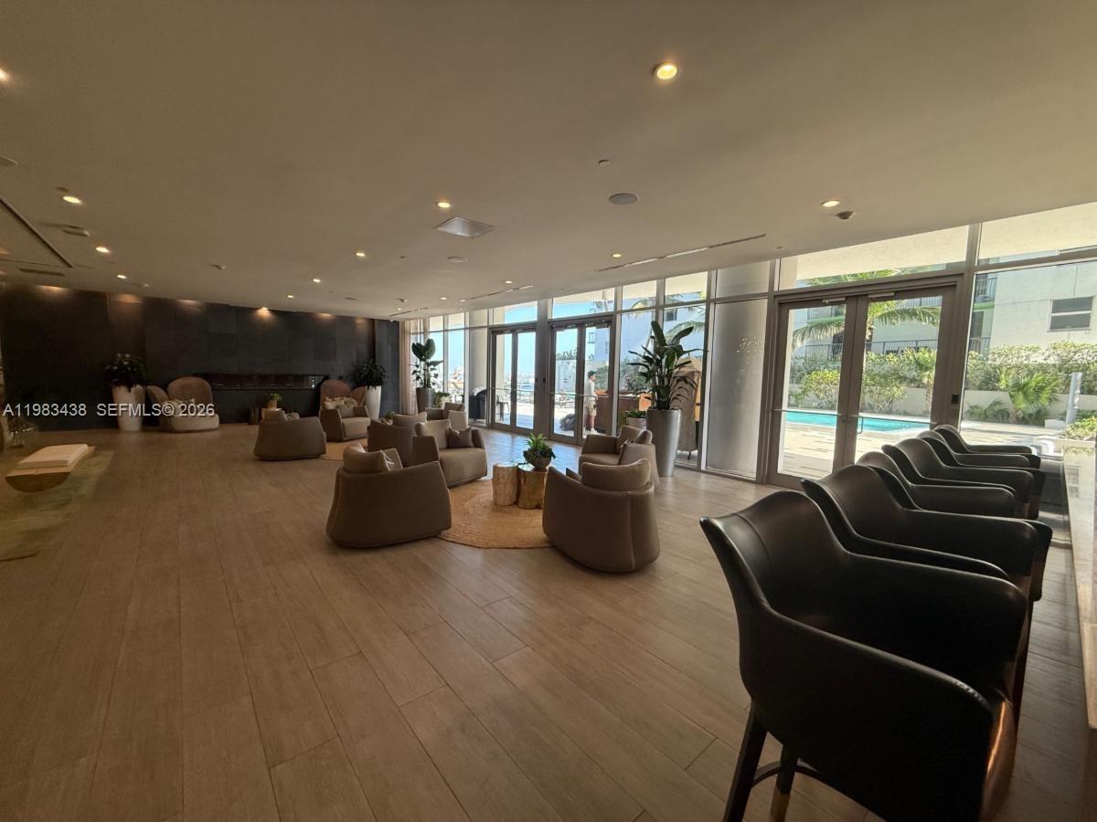 image Aria on the Bay36