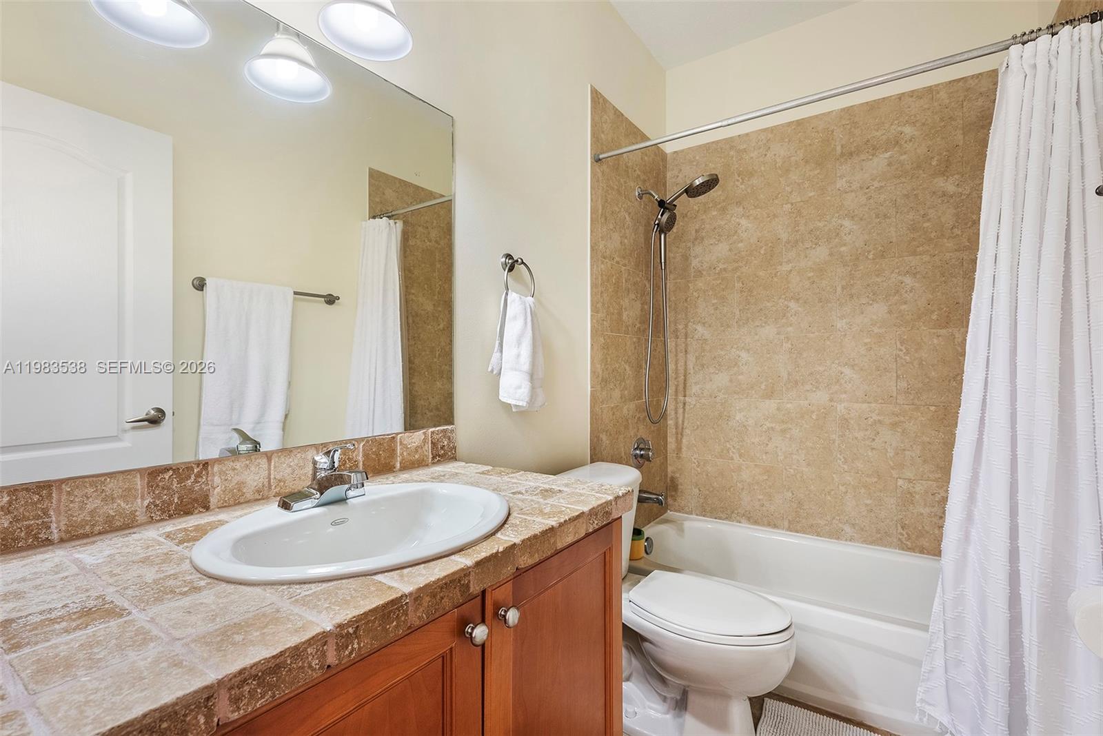 2767 Coconut Ave #2767 Miami, FL 33133