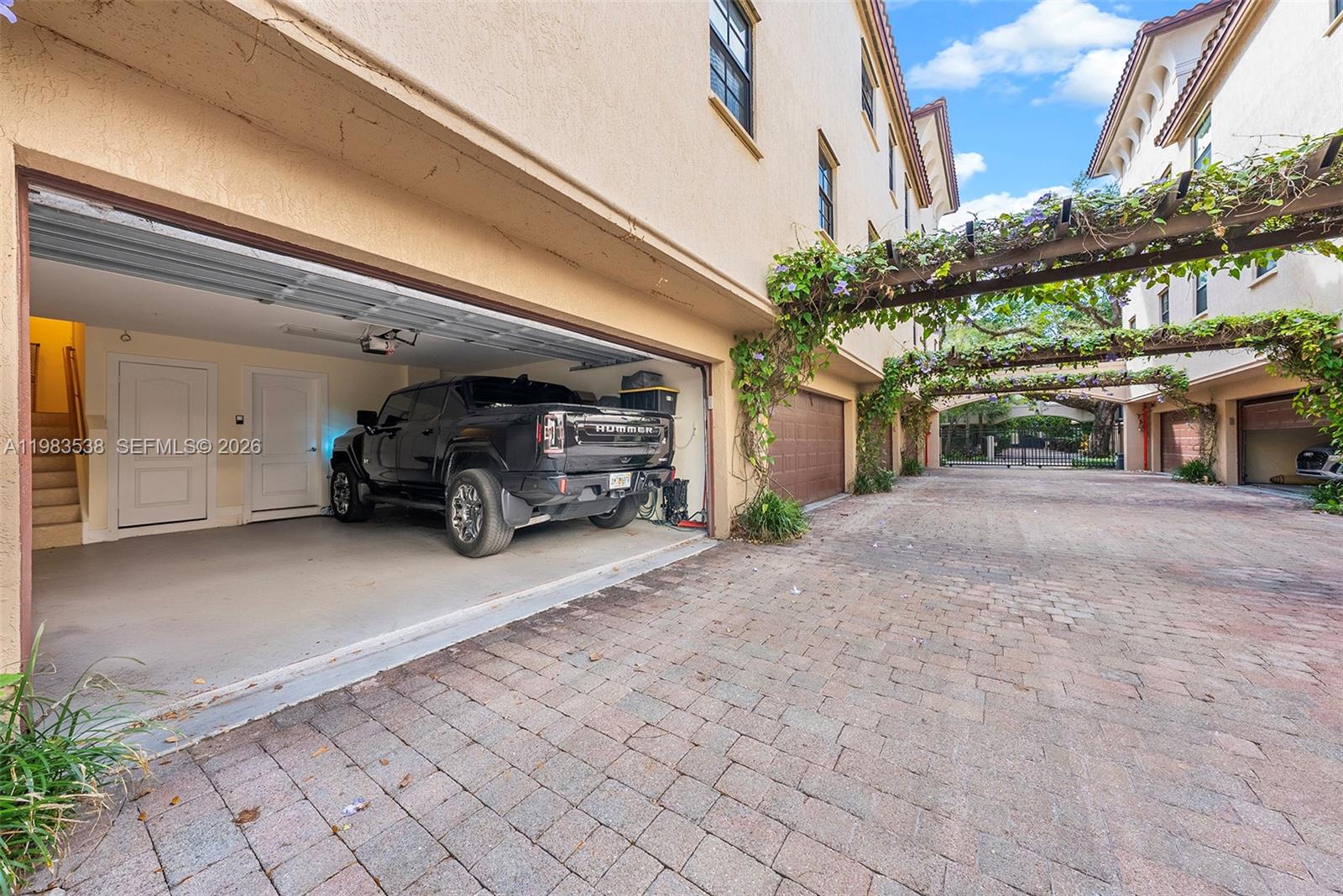 2767 Coconut Ave #2767 Miami, FL 33133