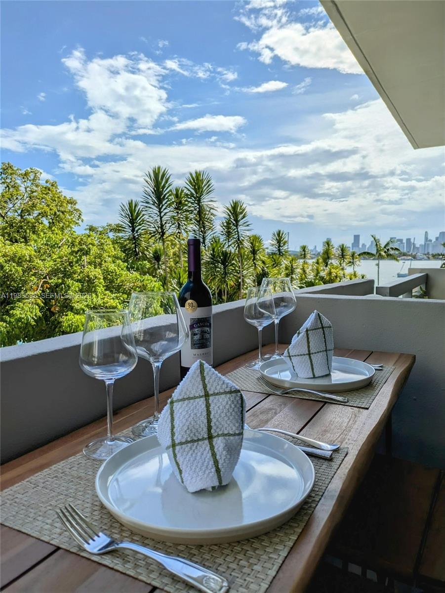 1500 Bay Rd #330S Miami Beach, FL 33139