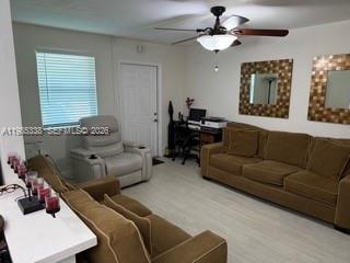 4300 SW 67th Ave #17 Miami, FL 33155