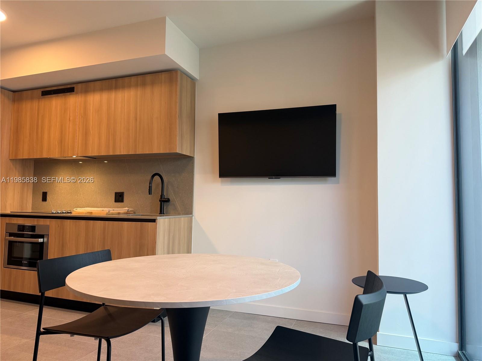 image 501 FIRST Residences16