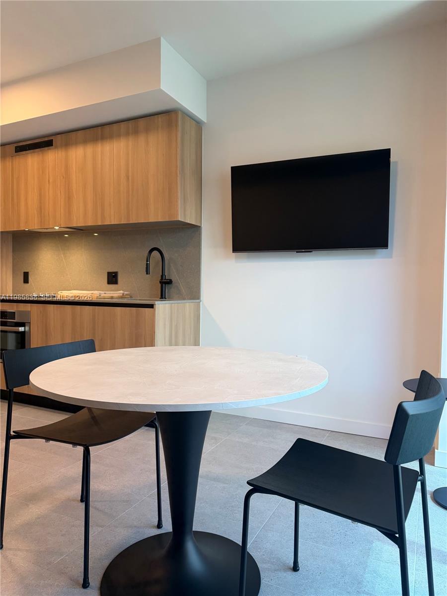 image 501 FIRST Residences17