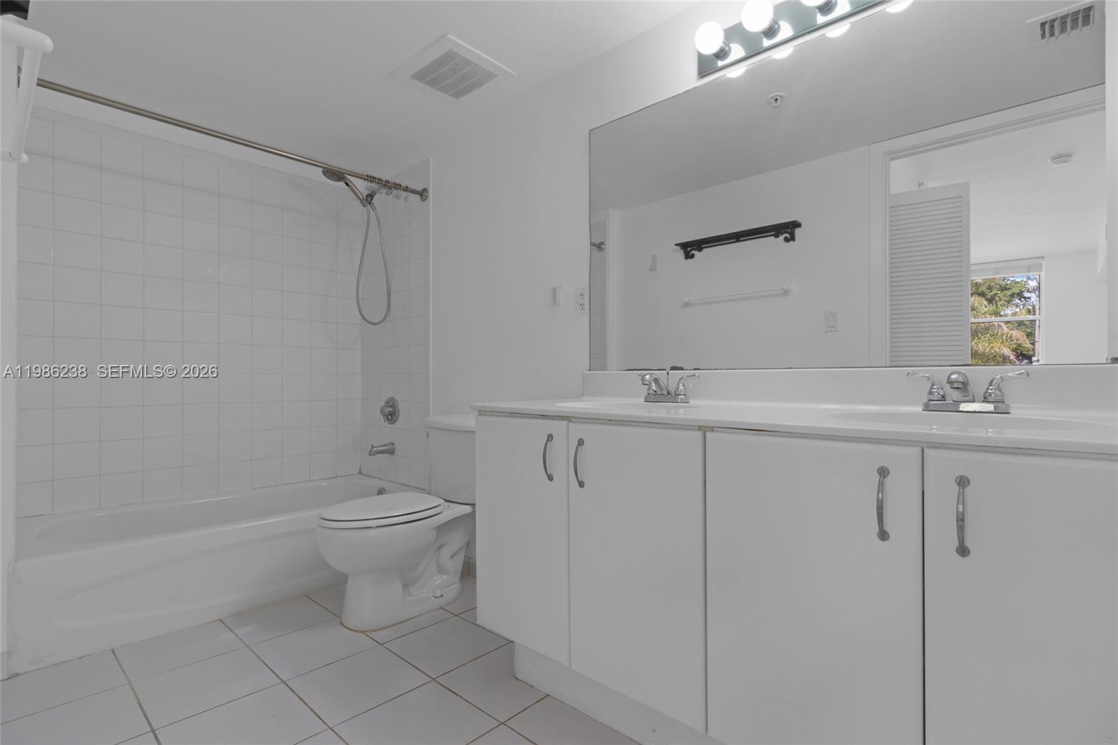 1555 N Treasure Dr #205 North Bay Village, FL 33141