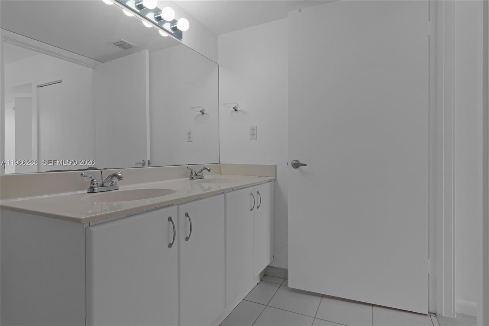 1555 N Treasure Dr #205 North Bay Village, FL 33141