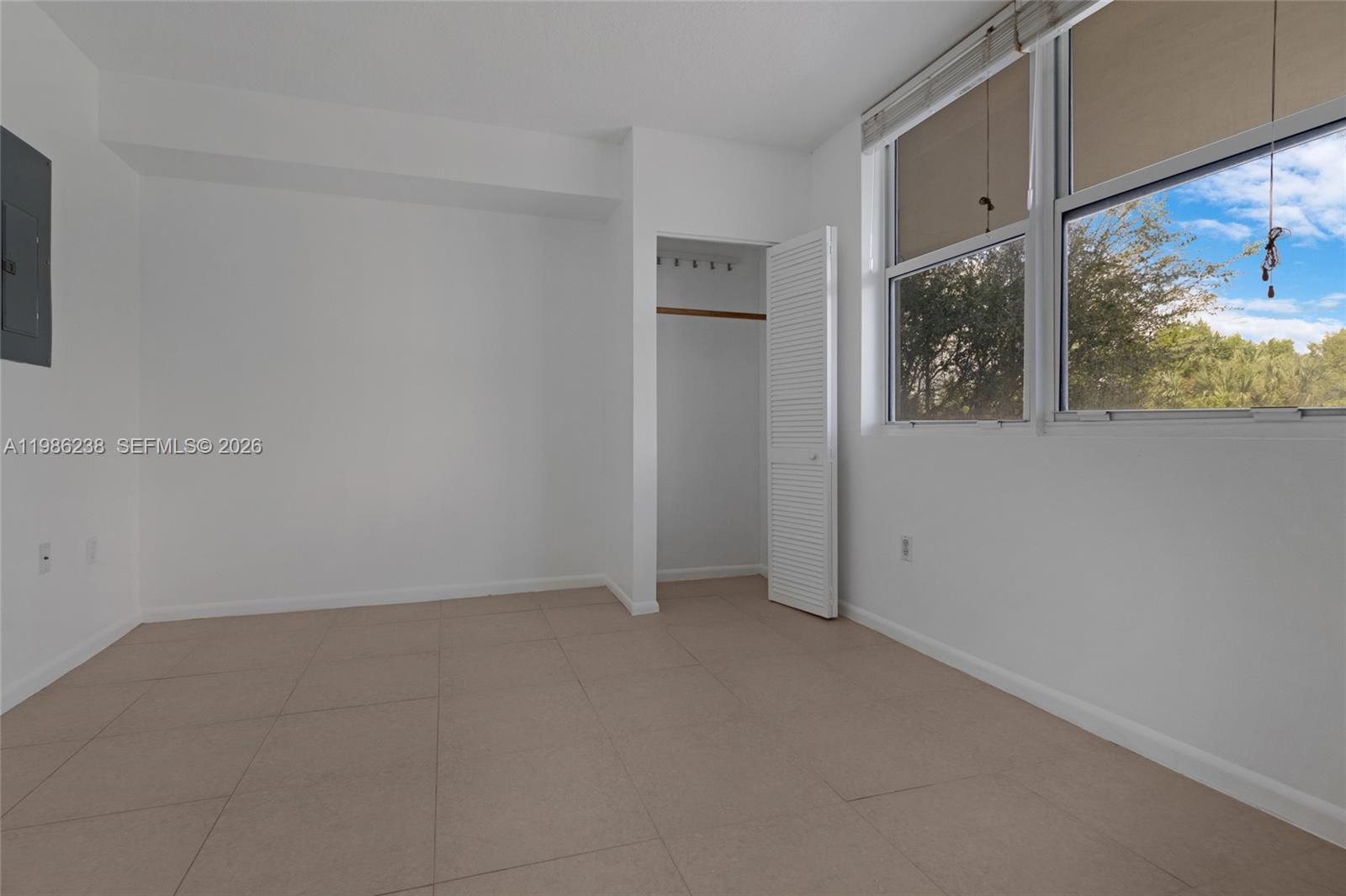 1555 N Treasure Dr #205 North Bay Village, FL 33141
