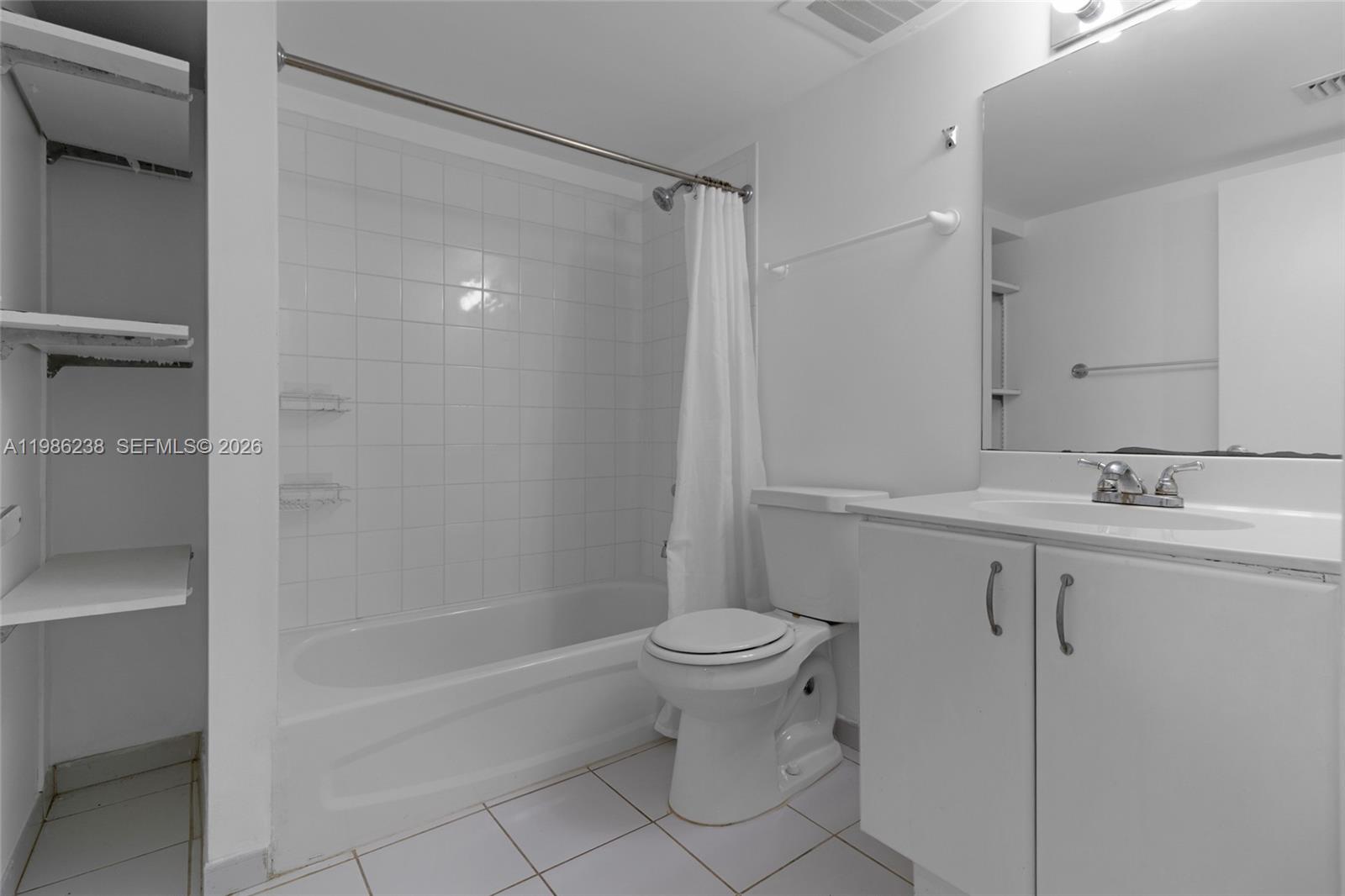 1555 N Treasure Dr #205 North Bay Village, FL 33141