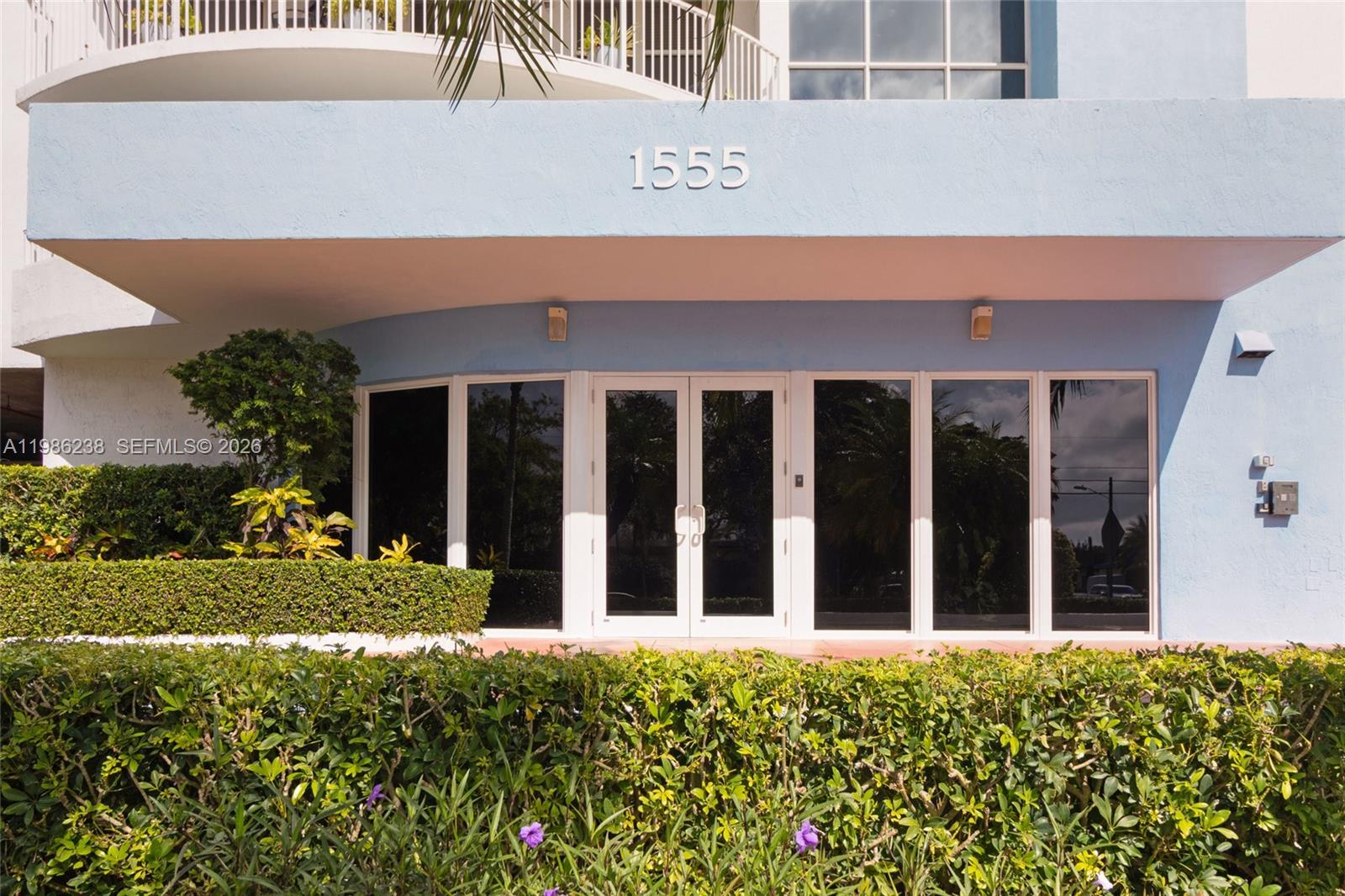 1555 N Treasure Dr #205 North Bay Village, FL 33141
