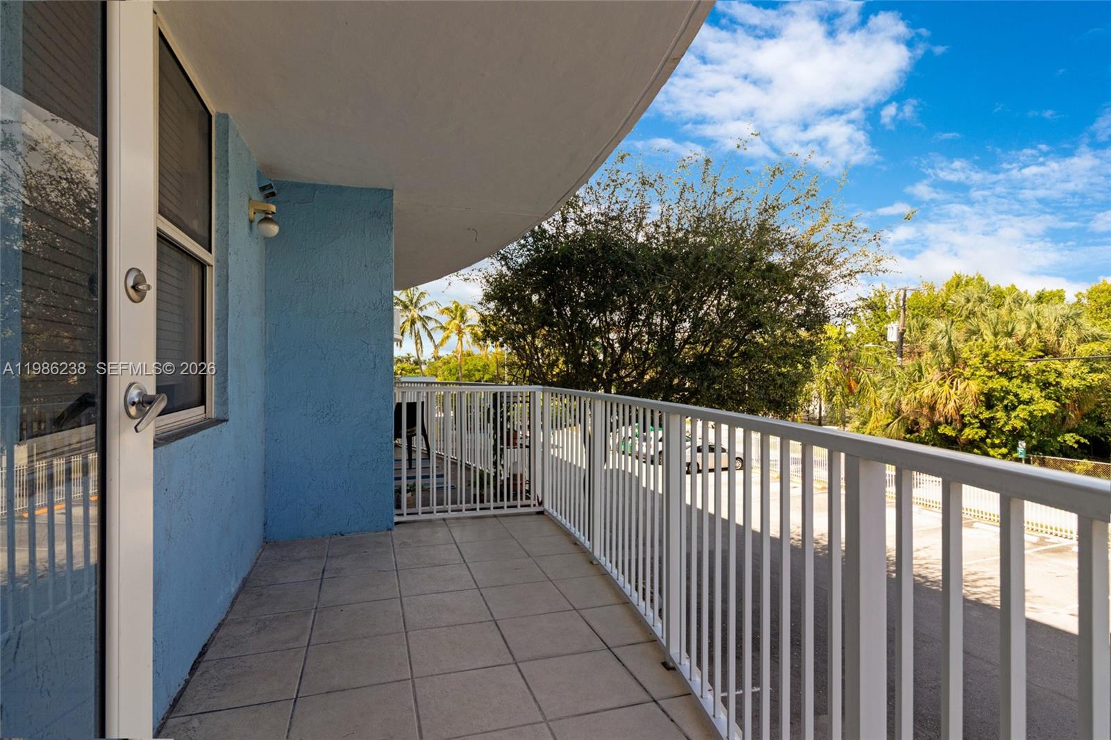 1555 N Treasure Dr #205 North Bay Village, FL 33141