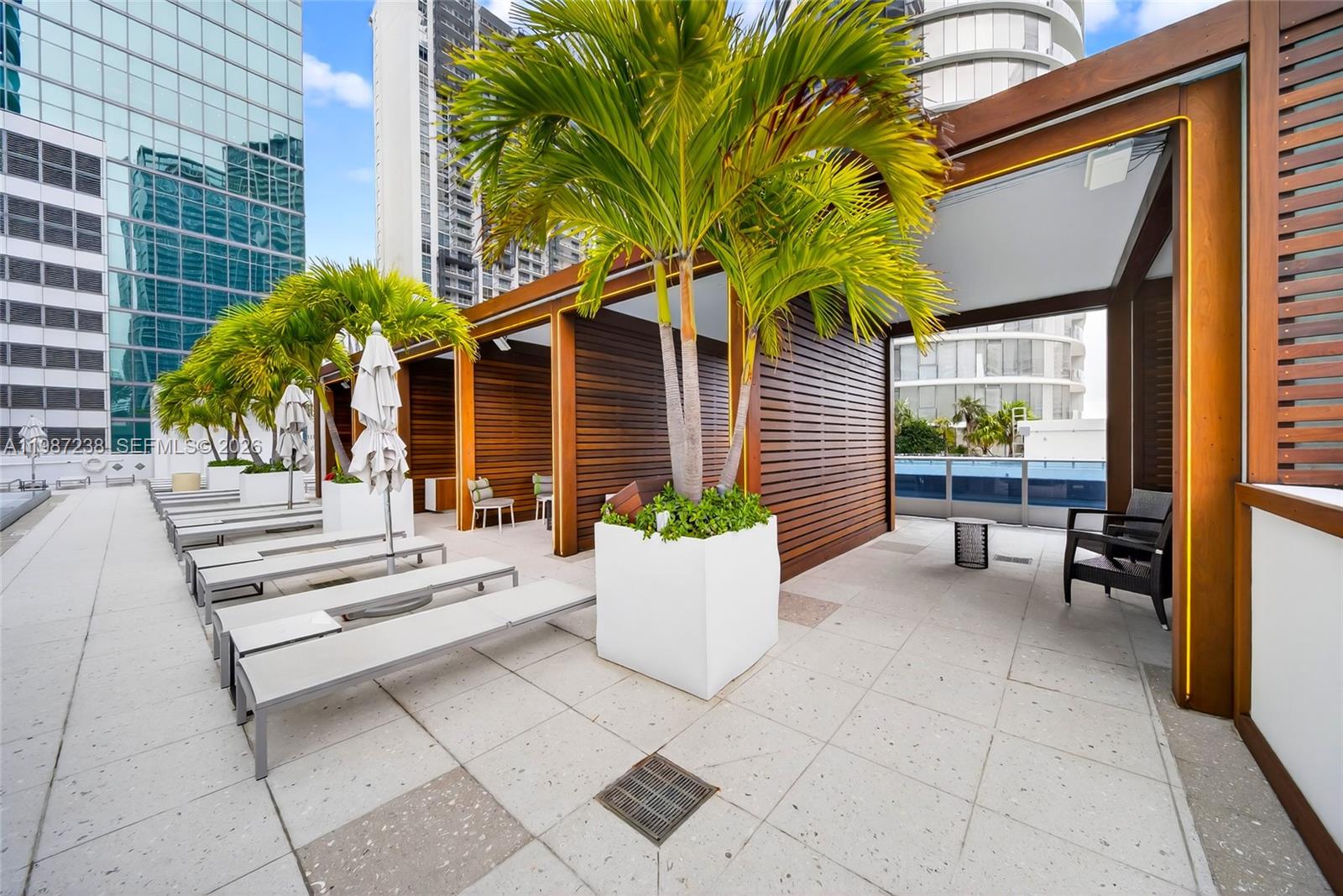200 Biscayne Blvd Way #5010 Miami, FL 33131