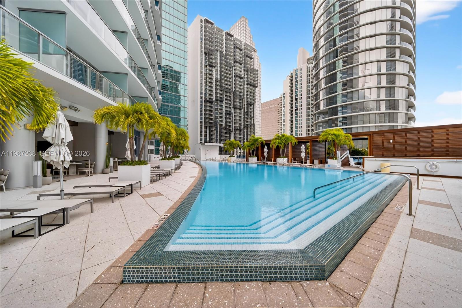 200 Biscayne Blvd Way #5010 Miami, FL 33131