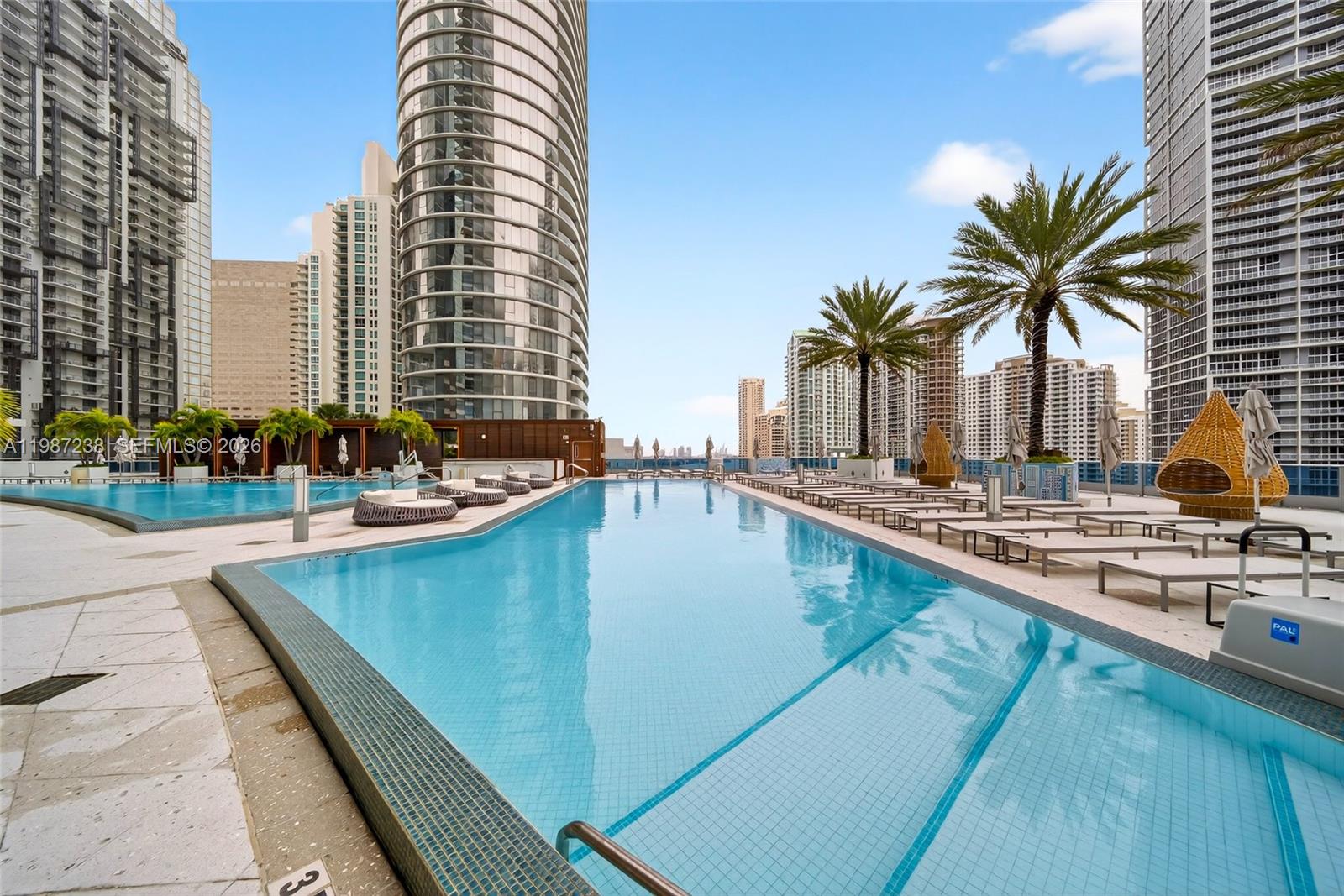 200 Biscayne Blvd Way #5010 Miami, FL 33131