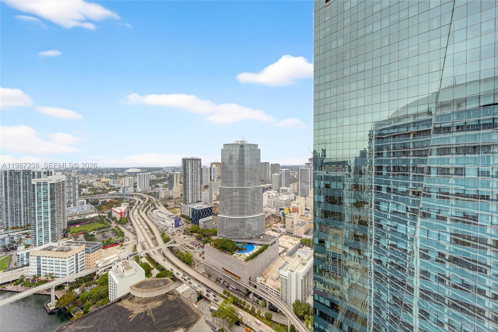 200 Biscayne Blvd Way #5010 Miami, FL 33131