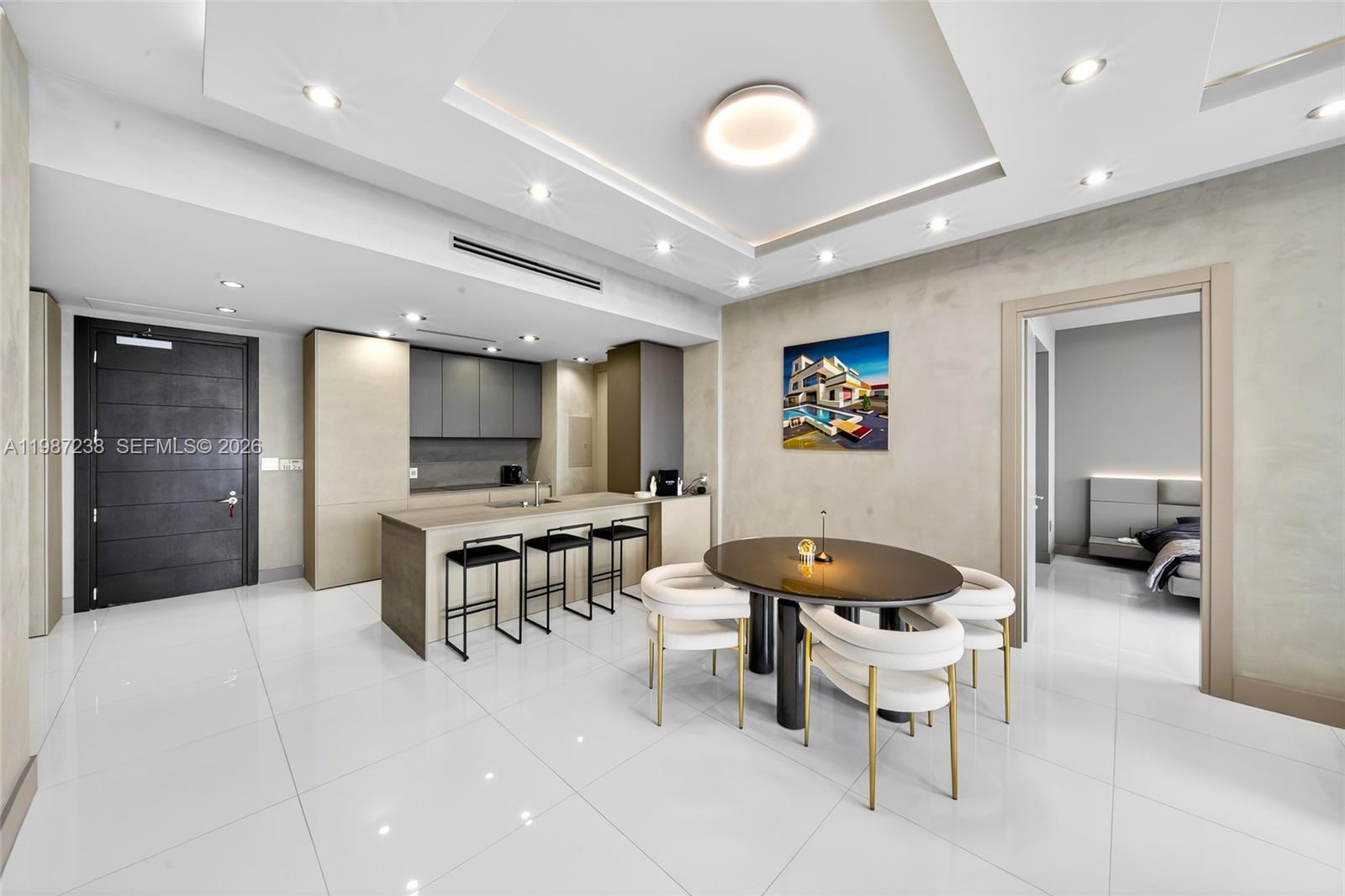 200 Biscayne Blvd Way #5010 Miami, FL 33131