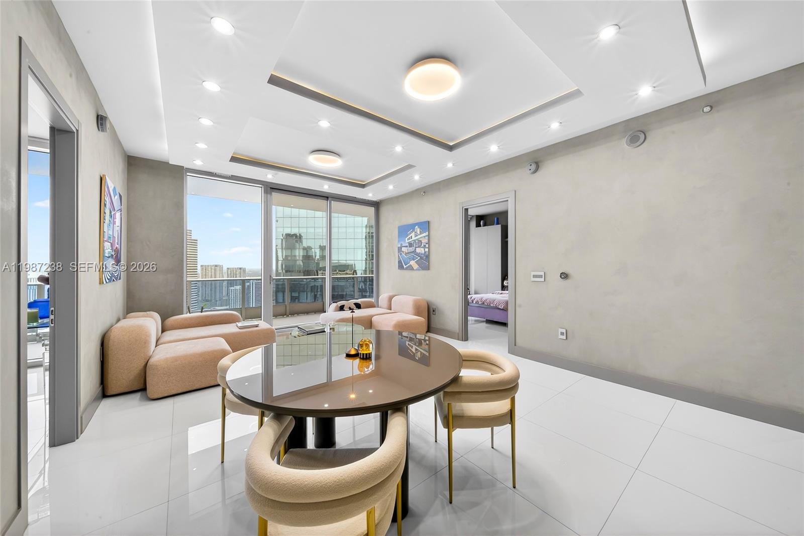 200 Biscayne Blvd Way #5010 Miami, FL 33131