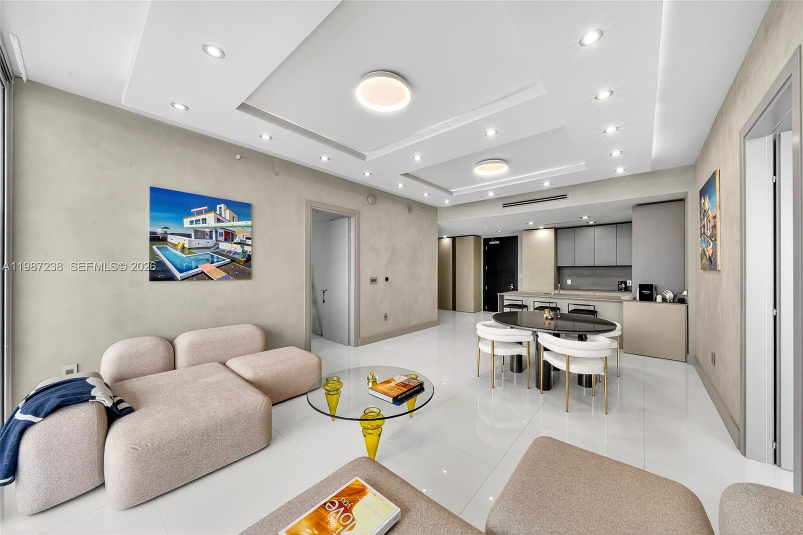 200 Biscayne Blvd Way #5010 Miami, FL 33131