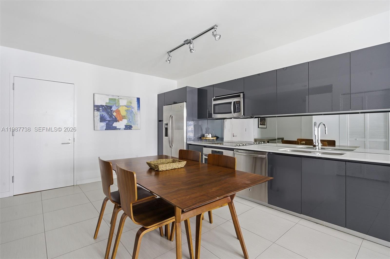 31 SE 6th St #2504 Miami, FL 33131