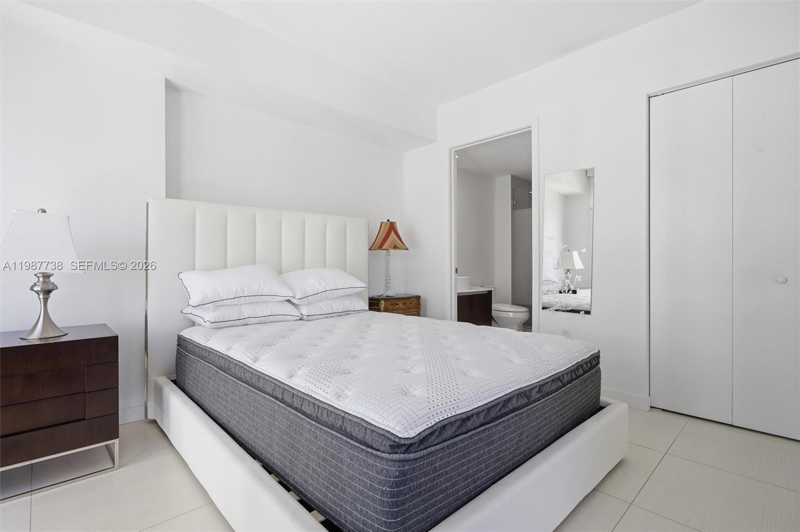 31 SE 6th St #2504 Miami, FL 33131