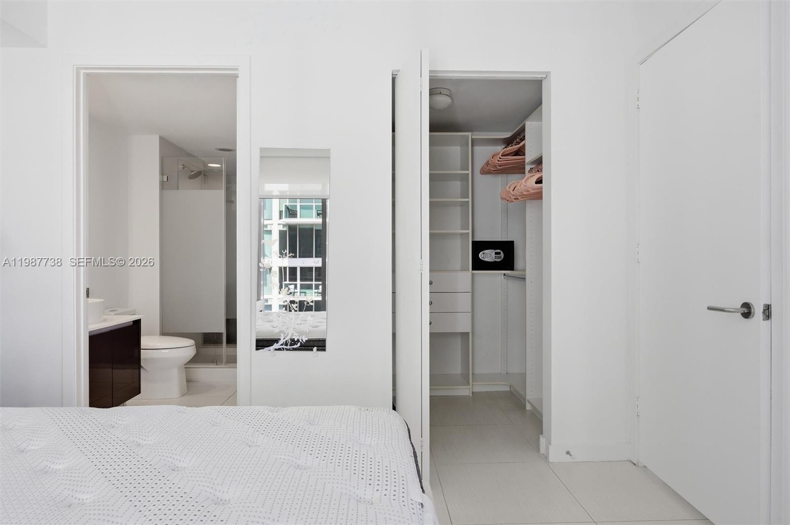 31 SE 6th St #2504 Miami, FL 33131