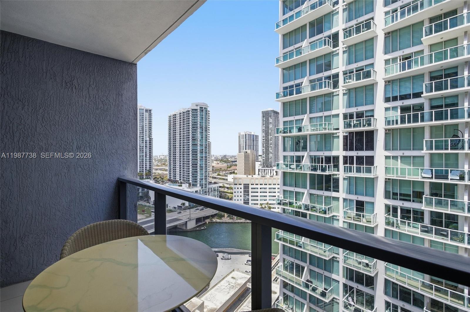 31 SE 6th St #2504 Miami, FL 33131