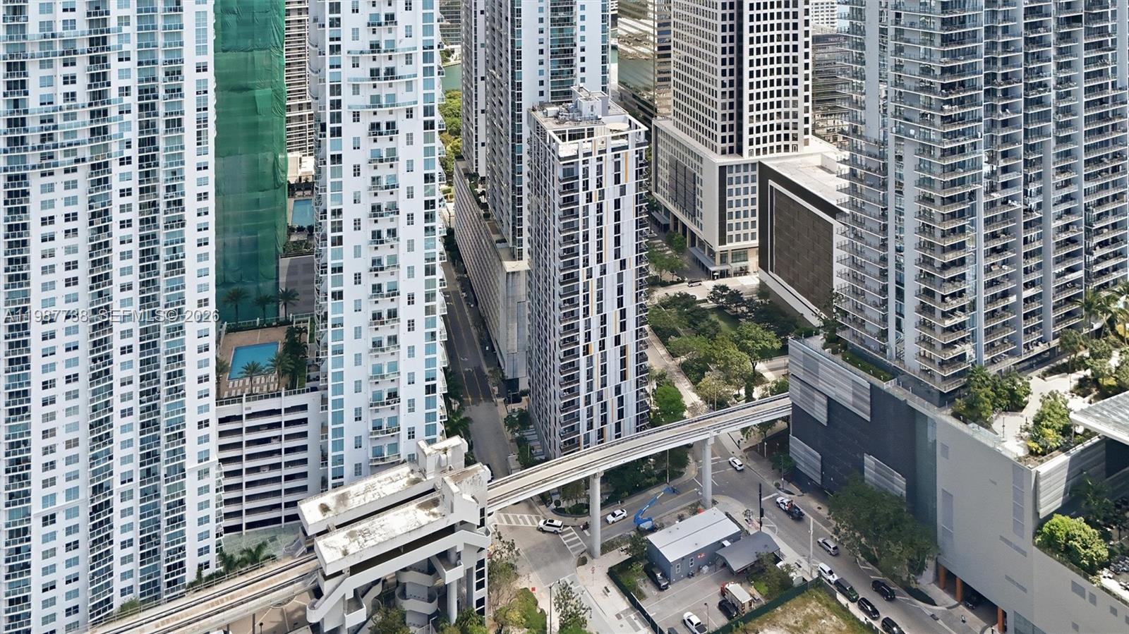 31 SE 6th St #2504 Miami, FL 33131