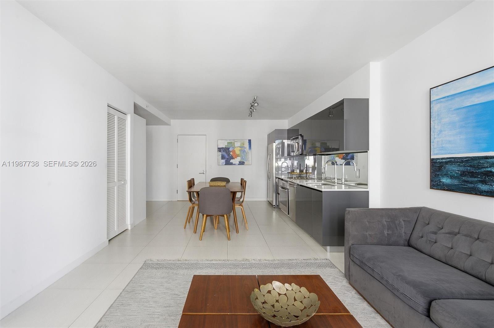 31 SE 6th St #2504 Miami, FL 33131