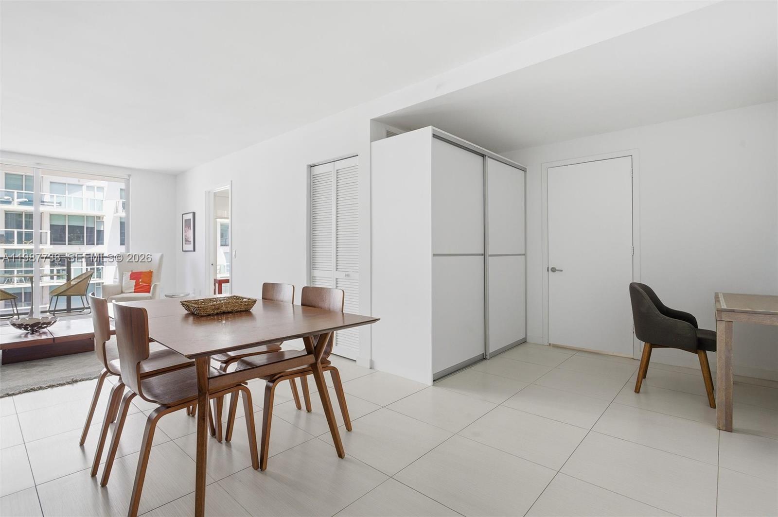 31 SE 6th St #2504 Miami, FL 33131