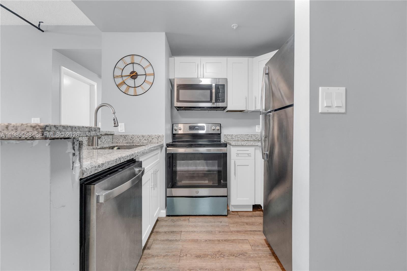 185 SE 14th Ter #1611 Miami, FL 33131