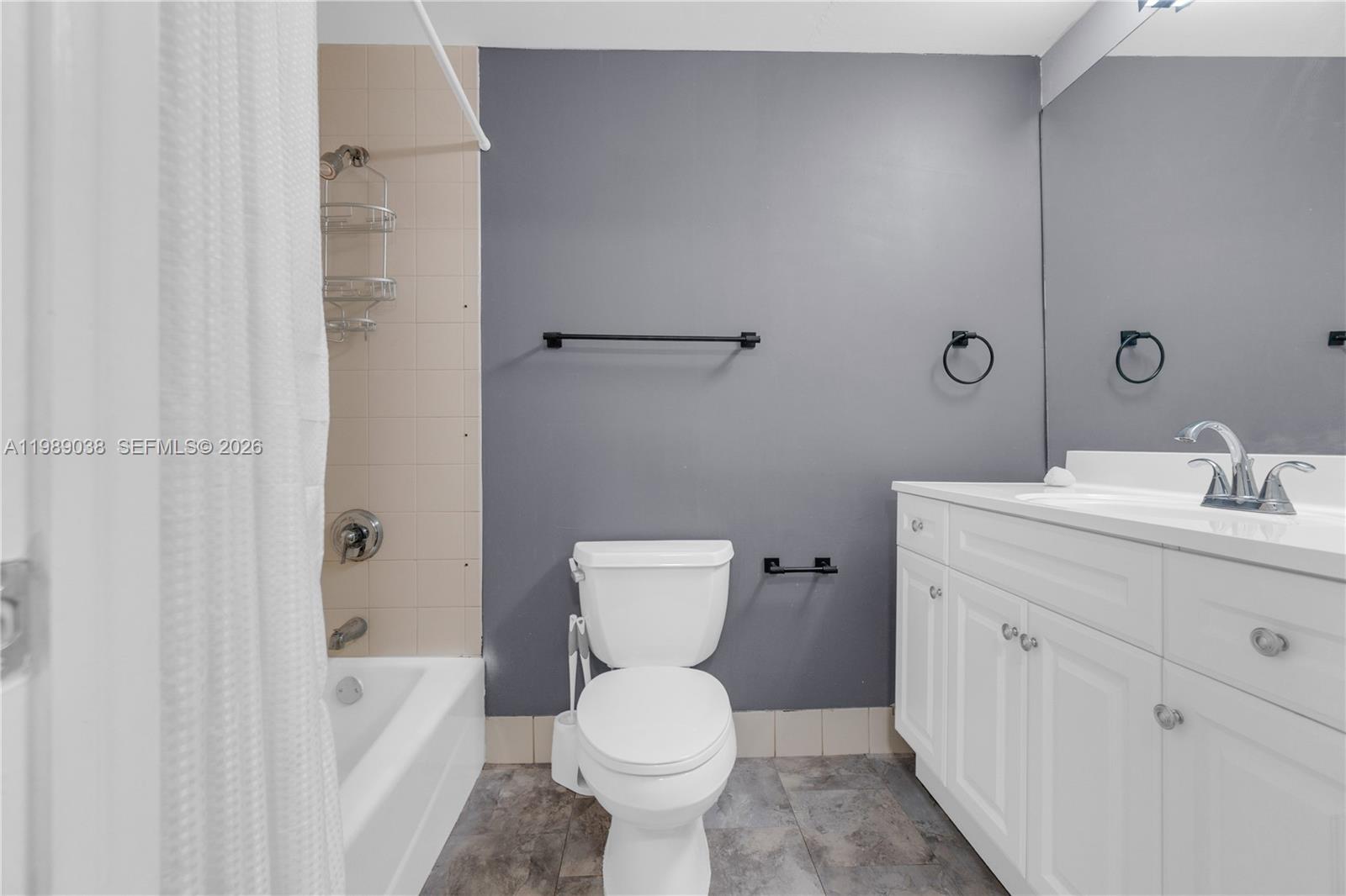 185 SE 14th Ter #1611 Miami, FL 33131