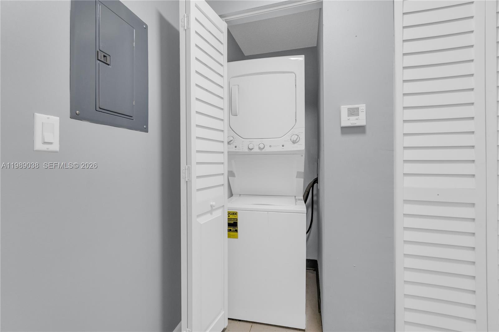 185 SE 14th Ter #1611 Miami, FL 33131