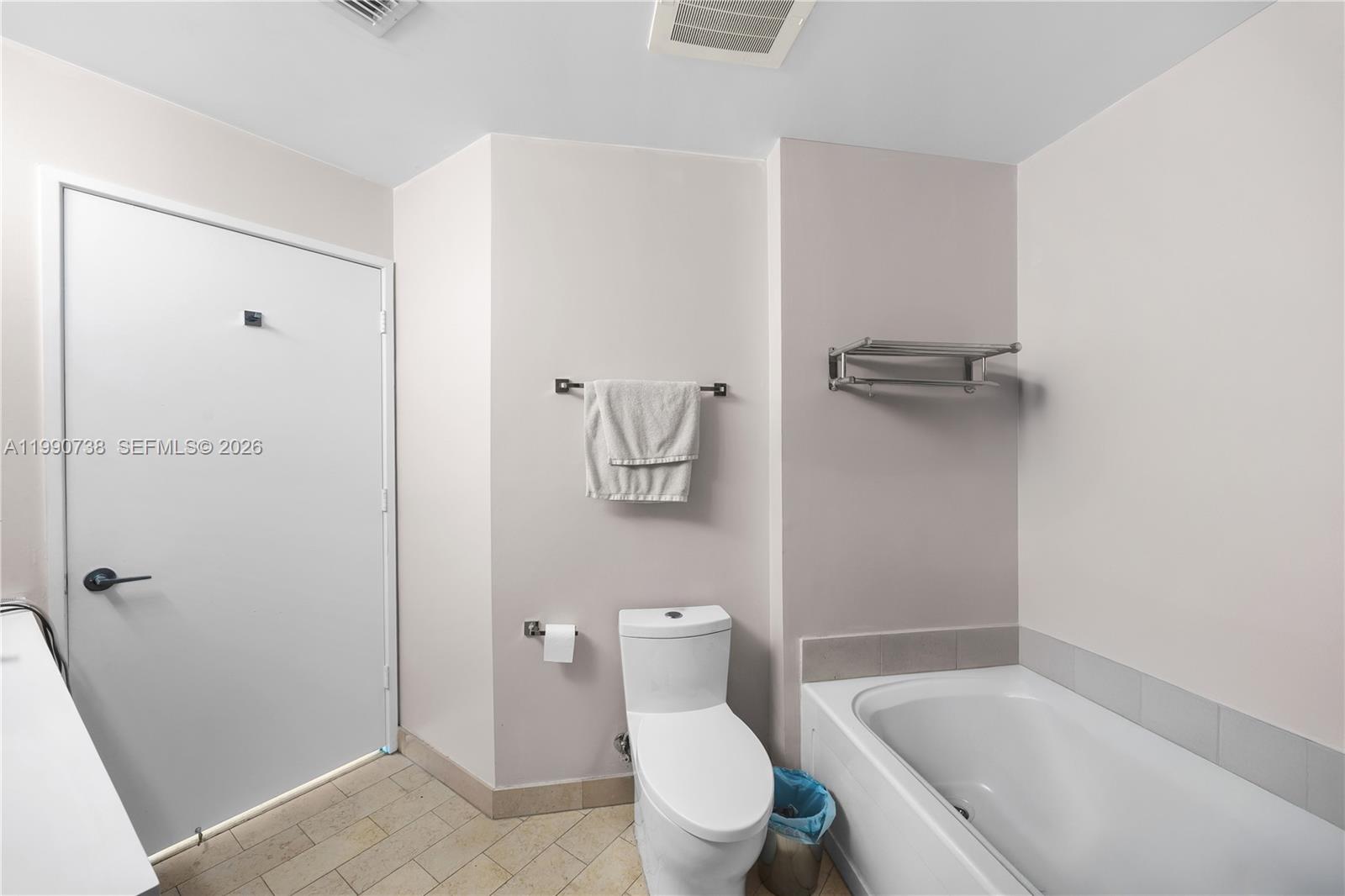 image Axis on Brickell South21