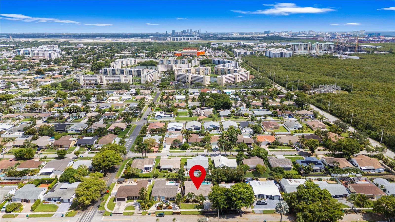 405 SE 4th Ter Dania Beach, FL 33004